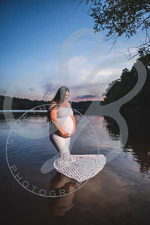 Rowe - Maternity_060422_0337
