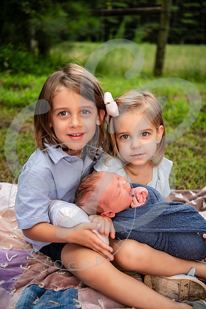 Brady - Newborn_081925_0176_1