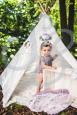 Mia - 8 Months_052822_0096