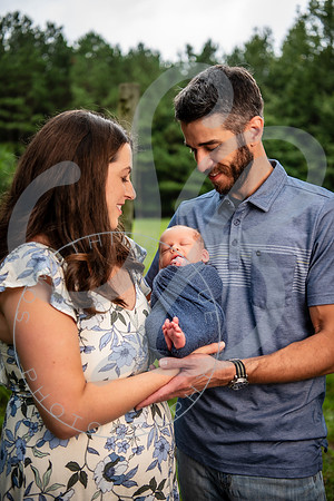 Brady - Newborn_081925_0189_1