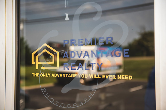 Grand Opening Premier Advantage Realty_050824_0086