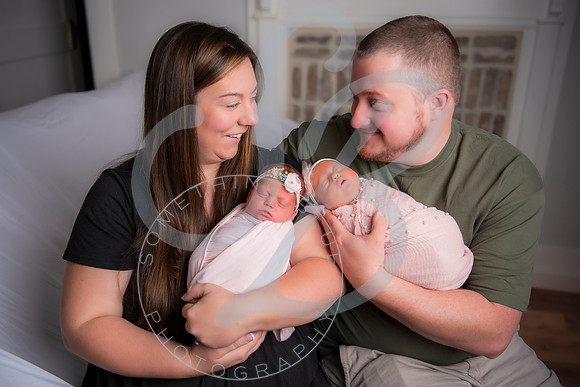 Adcock Twins - Newborn_070225_0035