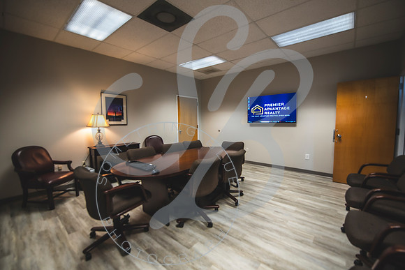 Grand Opening Premier Advantage Realty_050824_0060