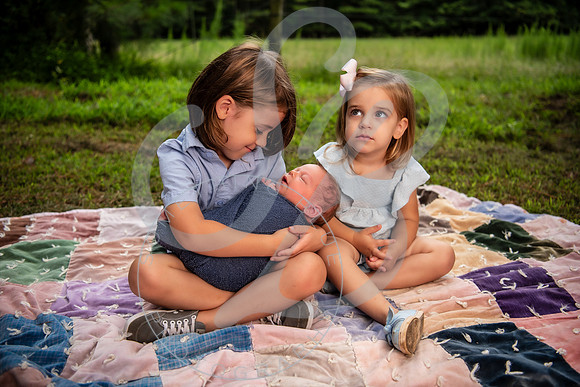 Brady - Newborn_081925_0151_1
