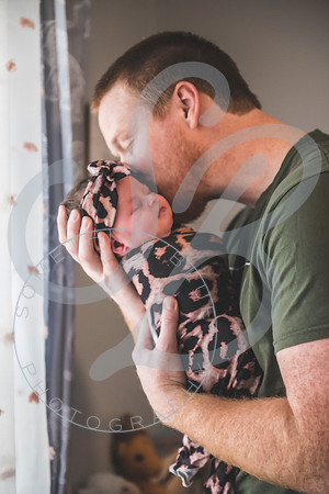 Parker - Newborn_030222_0157