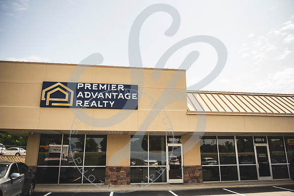 Grand Opening Premier Advantage Realty_050824_0082