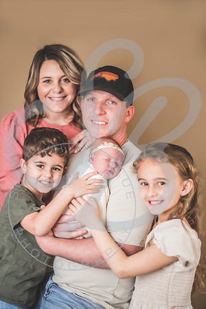 Everleigh - Newborn_030422_0024