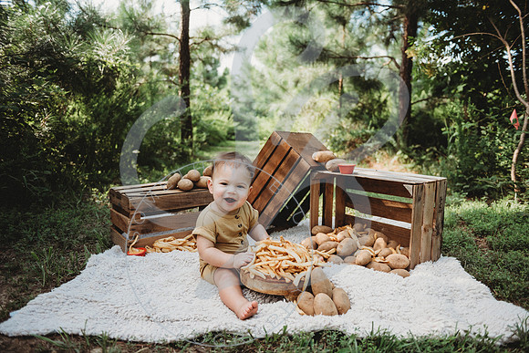 Carter - 1 year_080522_0287
