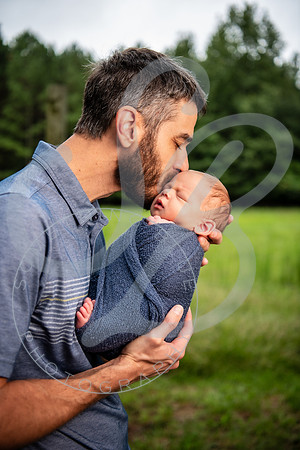 Brady - Newborn_081925_0229_1