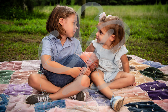 Brady - Newborn_081925_0143_1