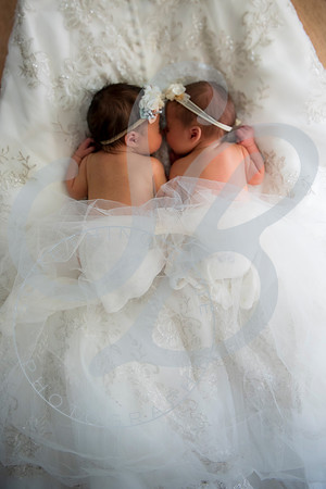 Adcock Twins - Newborn_070225_0259