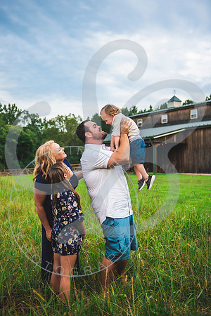 Pam Gillis Family Generational_081422_0209