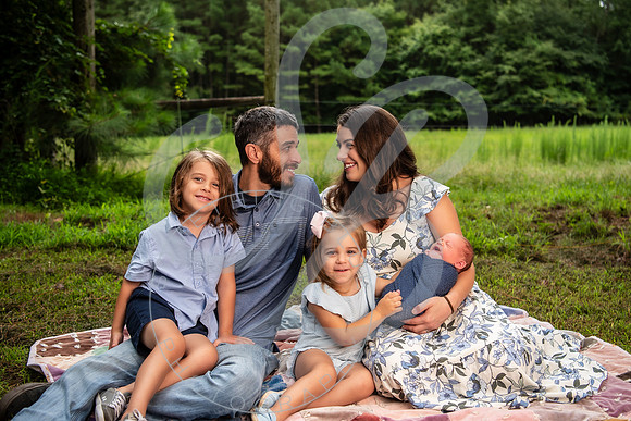 Brady - Newborn_081925_0036_1