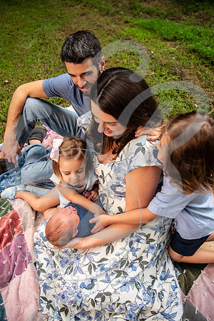 Brady - Newborn_081925_0043