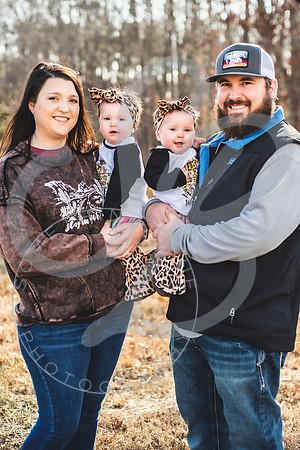 Whitfield Twins - 8 Month_011422_0255
