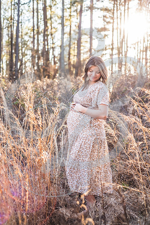 Vicki - Maternity_020922_0098