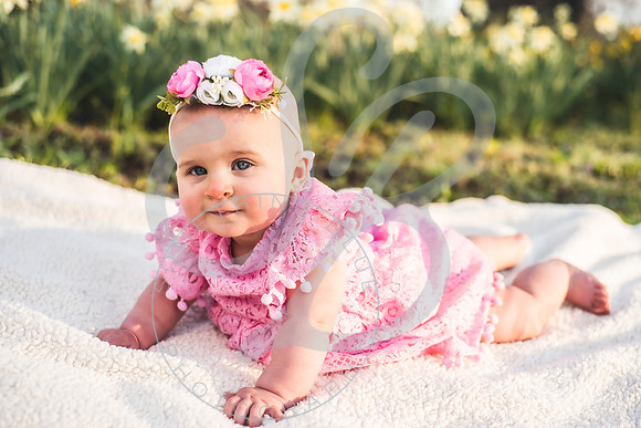 Jessie - 8 Month_031822_0073