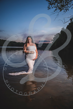 Rowe - Maternity_060422_0375