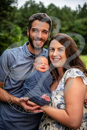 Brady - Newborn_081925_0290_1