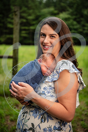 Brady - Newborn_081925_0245_1