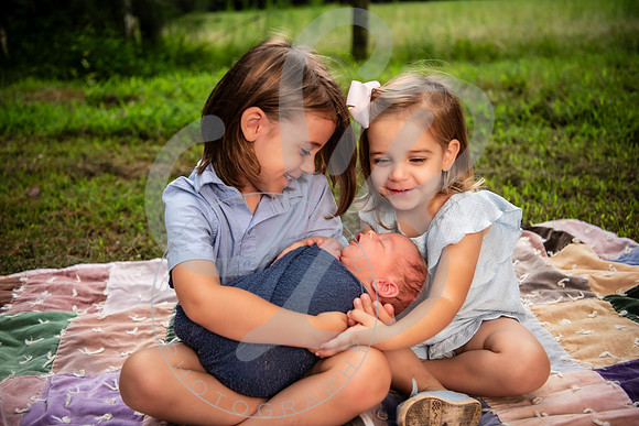 Brady - Newborn_081925_0127_1