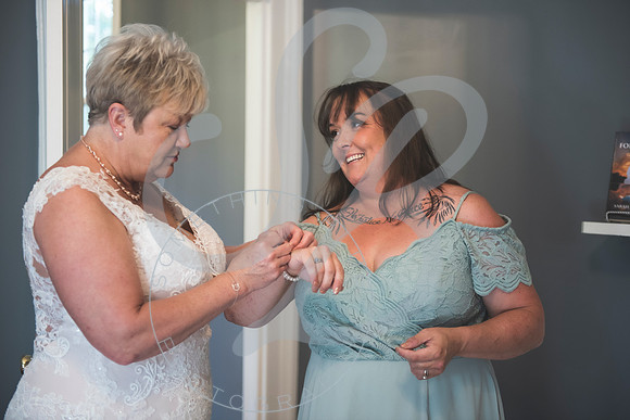 Kathy & Linnie - Wedding_061822_1009
