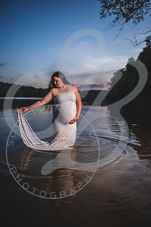 Rowe - Maternity_060422_0357