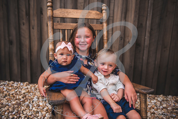 Pam Gillis Family Generational_081422_0094