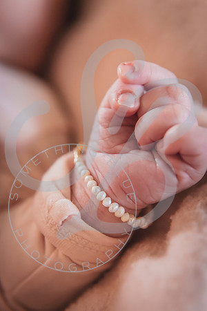 Mia - Newborn_052424_0702