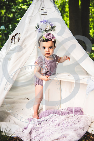 Mia - 8 Months_052822_0089