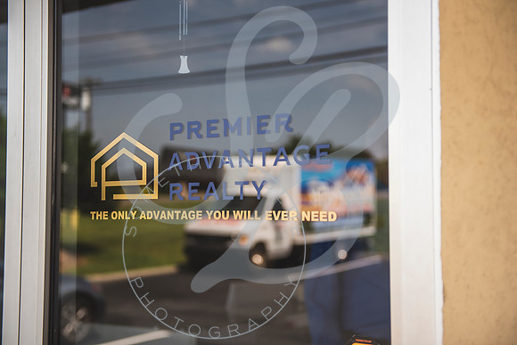 Grand Opening Premier Advantage Realty_050824_0085