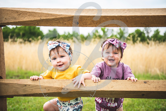 Whitfield Twins - 1 year_060322_0107