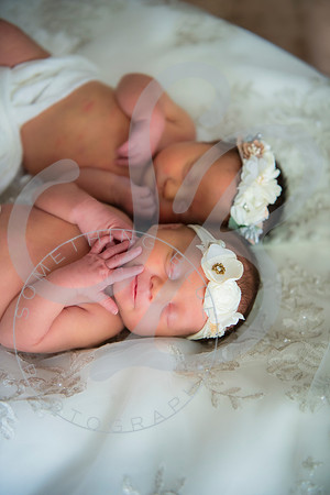 Adcock Twins - Newborn_070225_0240