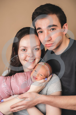 Alice - Newborn_030822_0023