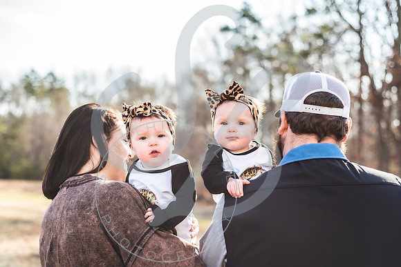 Whitfield Twins - 8 Month_011422_0237