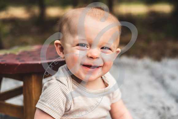 Declan - 8 Month_032622_0336