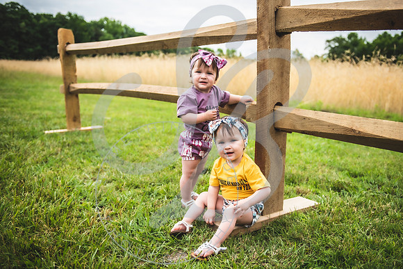 Whitfield Twins - 1 year_060322_0046