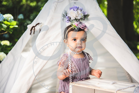 Mia - 8 Months_052822_0102