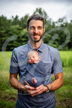 Brady - Newborn_081925_0231