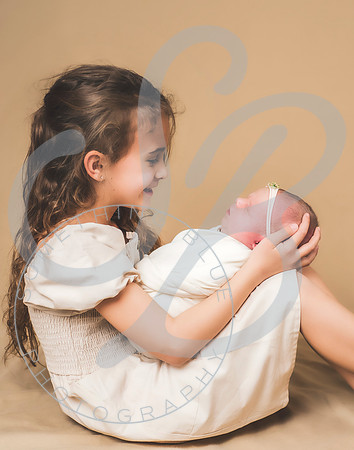 Everleigh - Newborn_030422_0097