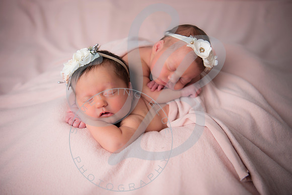 Adcock Twins - Newborn_070225_0282