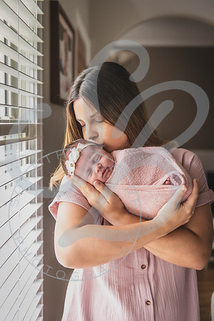 Mia - Newborn_052424_0336