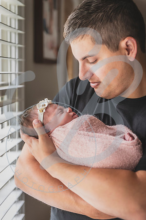 Mia - Newborn_052424_0339