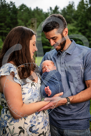Brady - Newborn_081925_0190_1