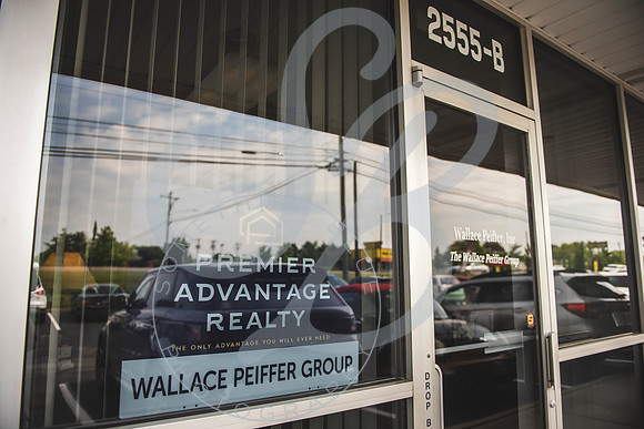 Grand Opening Premier Advantage Realty_050824_0093
