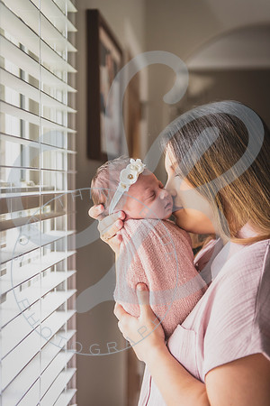 Mia - Newborn_052424_0322