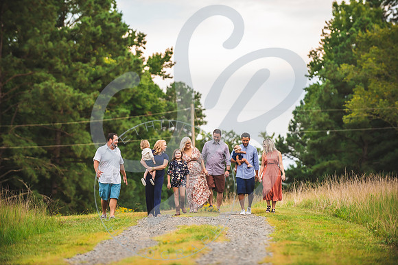 Pam Gillis Family Generational_081422_0373