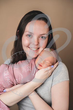 Alice - Newborn_030822_0011
